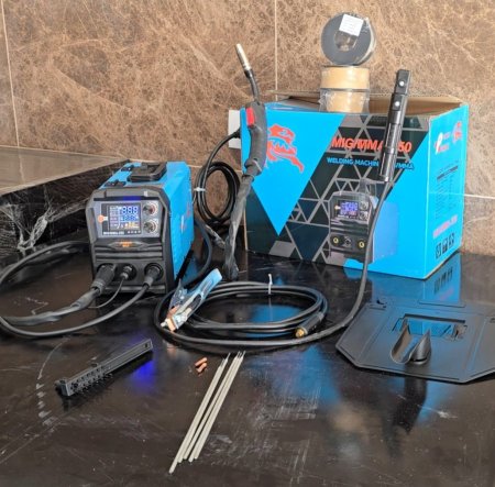 מכונת ריתוך Power max co2 