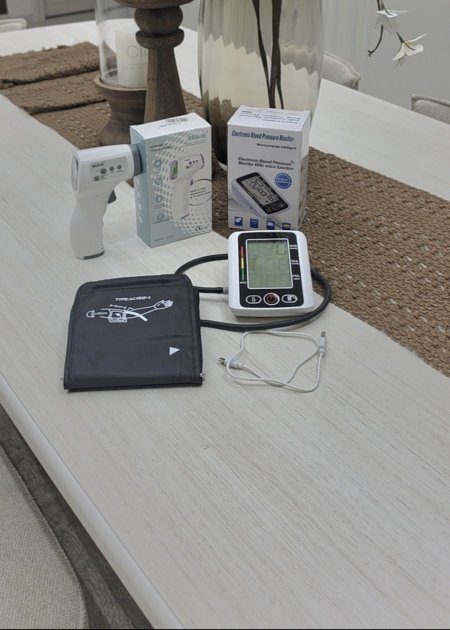 מד לחץ דם + מדחום