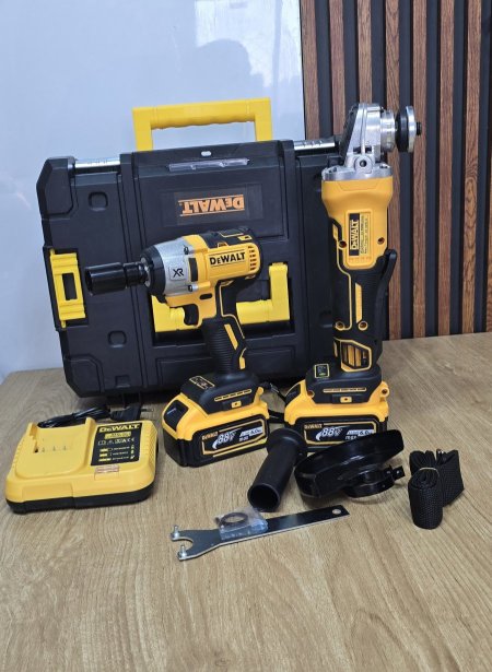 סט שני חלקים של DEWALT 